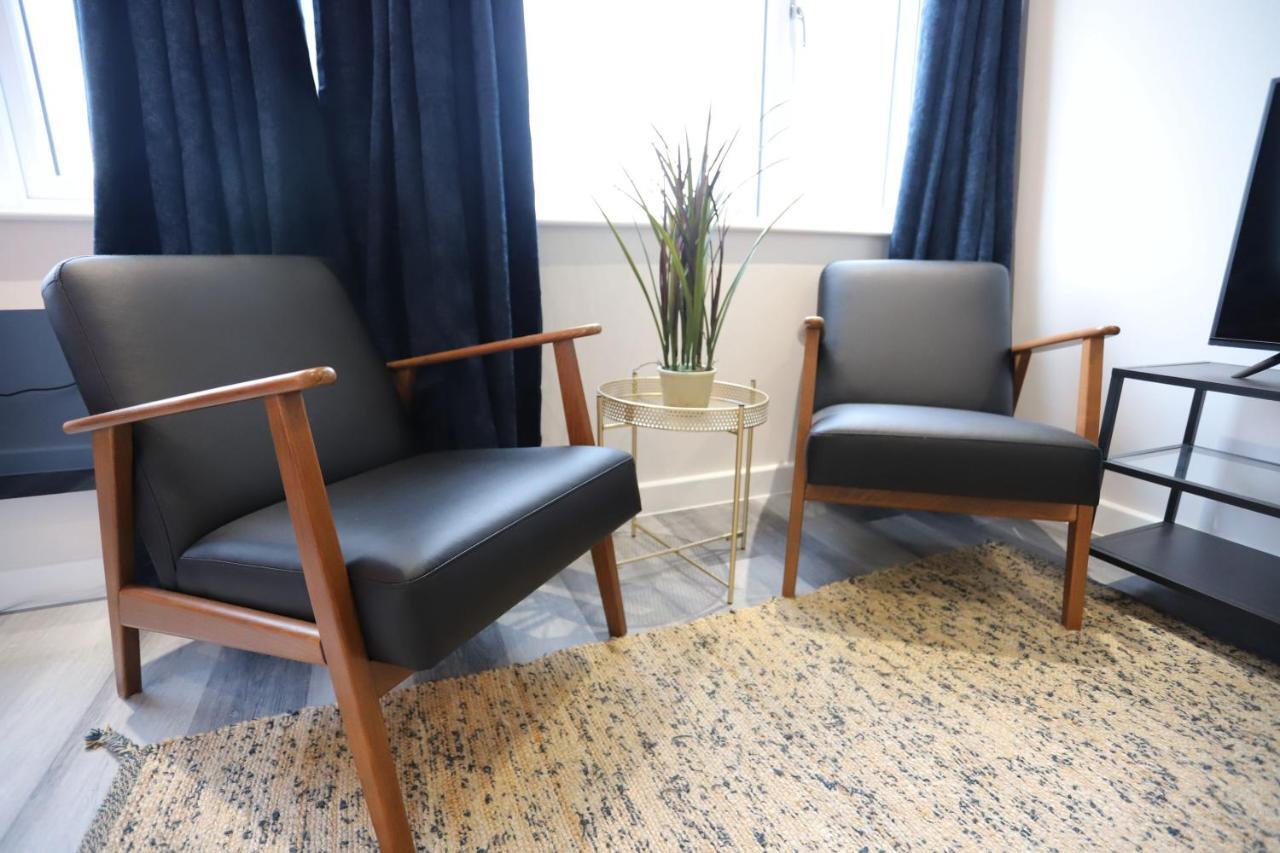 Appartamento Necairport Interchange Shortstay Homebase *