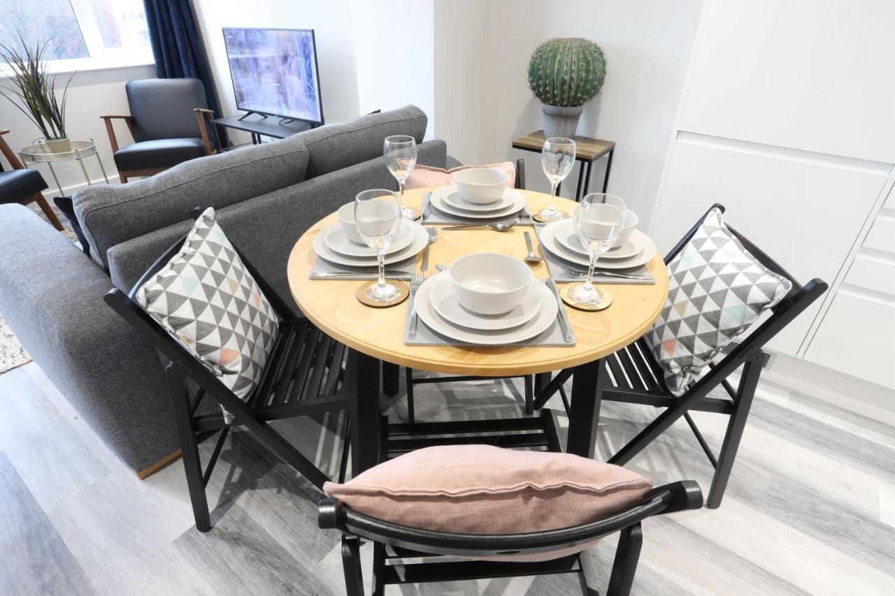 Appartamento Necairport Interchange Shortstay Homebase *